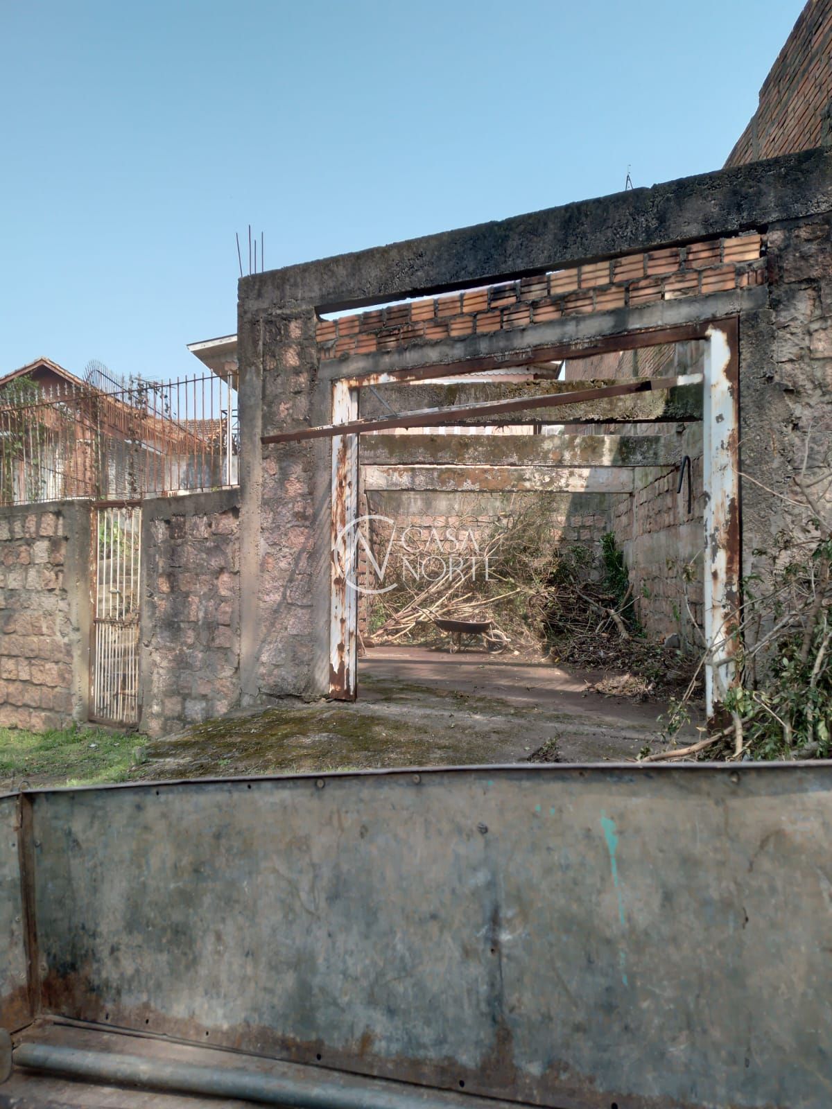 Terreno à venda  com 407m², Rua Rudi Schaly no bairro Parque Santa Fé em Porto Alegre