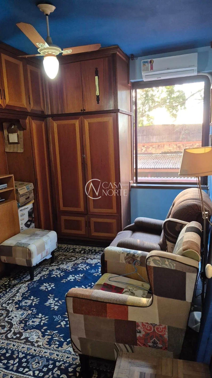 Apartamento à venda com 3 quartos, 73m², 1 suíte, 1 vaga, Avenida Cristóvão Colombo no bairro Floresta em Porto Alegre