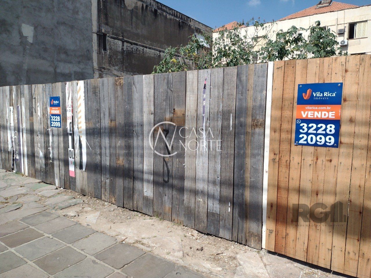 Terreno à venda  com 485m², Avenida Bento Gonçalves no bairro Partenon em Porto Alegre