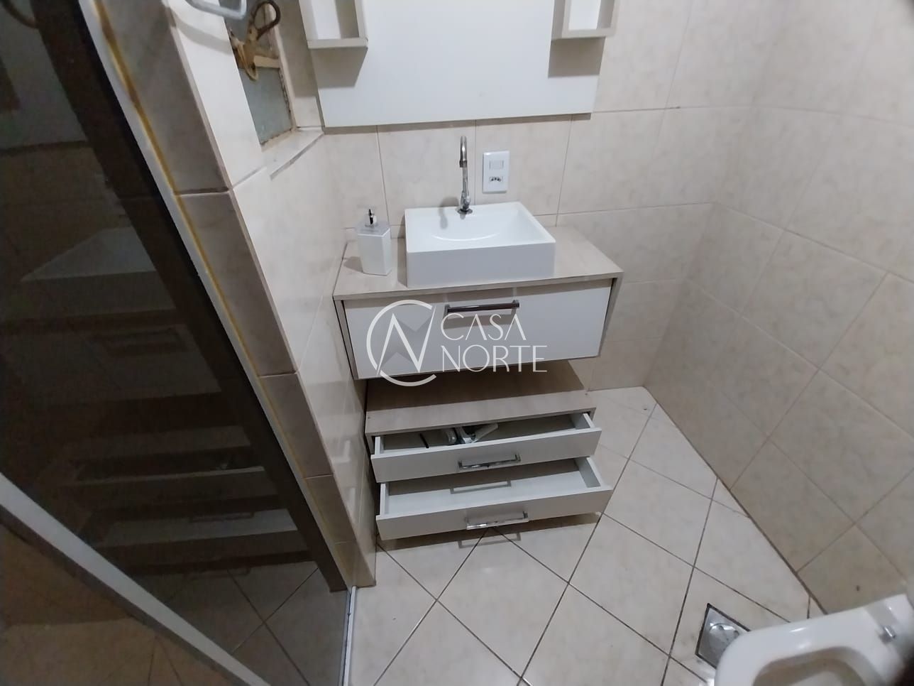 Apartamento à venda com 2 quartos, 68m², Rua Gonçalves Dias no bairro Menino Deus em Porto Alegre