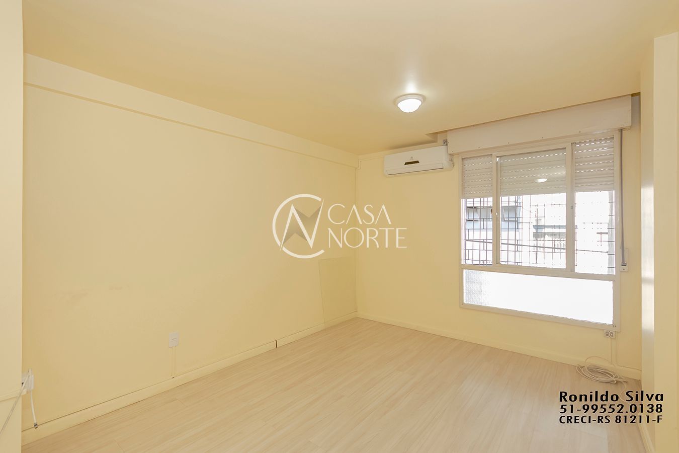 Apartamento à venda com 1 quarto, 64m², Rua Duque de Caxias no bairro Centro em Porto Alegre
