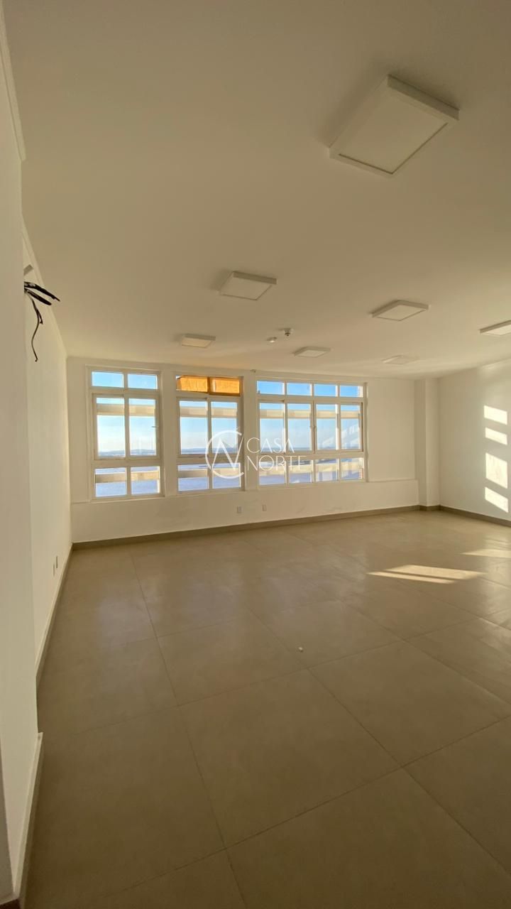 Sala Comercial à venda com 3 quartos, 142m², Largo Visconde do Cairu no bairro Centro Histórico em Porto Alegre