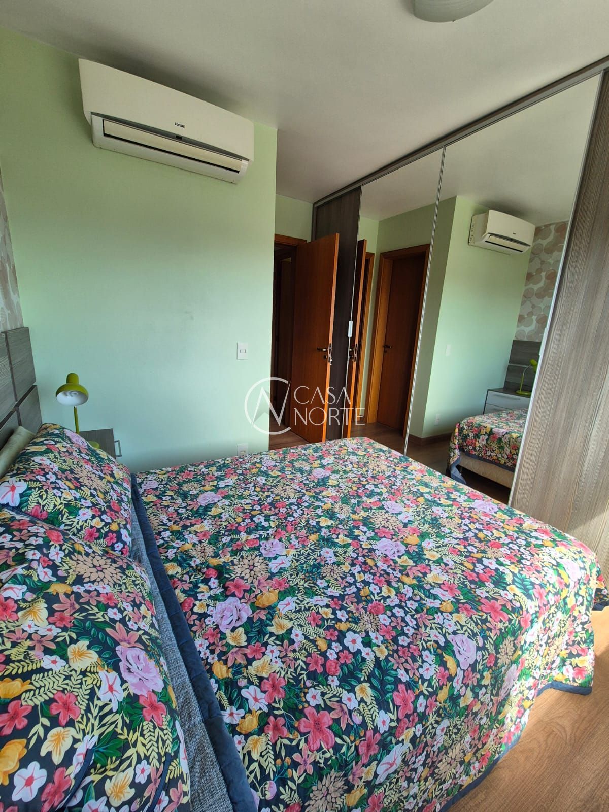 Apartamento à venda com 2 quartos, 71m², 1 suíte, 2 vagas, Rua São Manoel no bairro Rio Branco em Porto Alegre