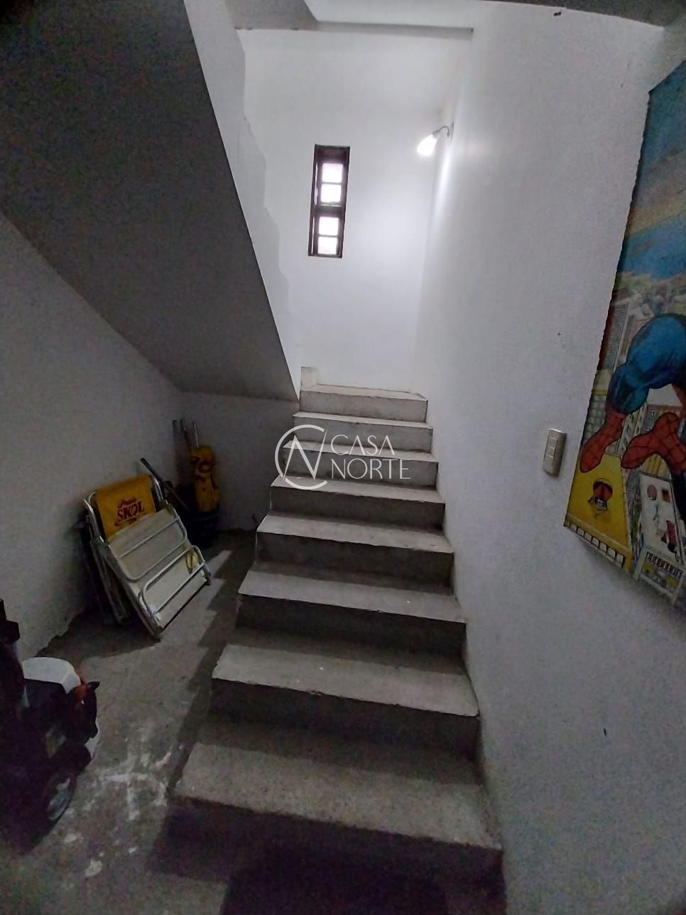 Casa à venda com 5 quartos, 304m², 2 vagas, Rua Banco do Comércio no bairro Santa Tereza em Porto Alegre