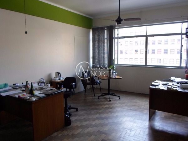 Sala Comercial à venda , 40m², Rua Siqueira Campos no bairro Centro Histórico em Porto Alegre