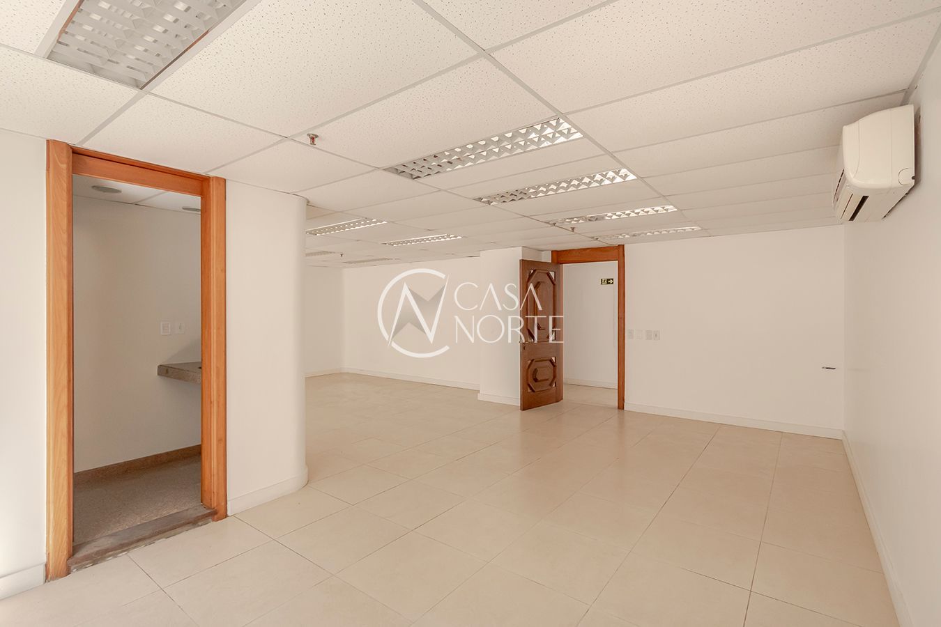 Conjunto Comercial à venda com 10 quartos, 797m², Rua dos Andradas no bairro Centro Histórico em Porto Alegre