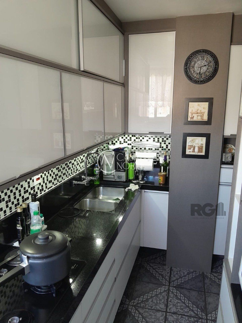 Apartamento à venda com 3 quartos, 97m², 1 suíte, Rua José do Patrocínio no bairro Cidade Baixa em Porto Alegre