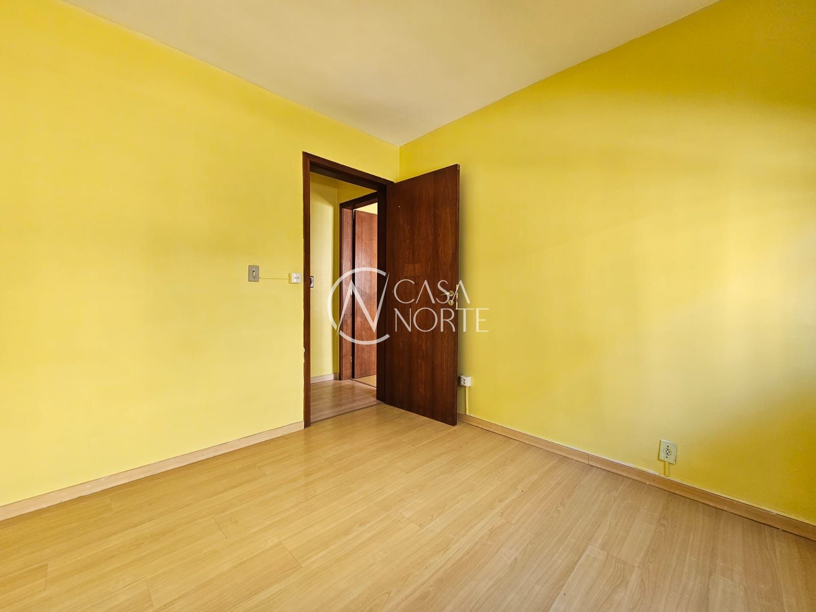 Apartamento à venda com 2 quartos, 62m², 1 vaga, Rua Banco da Província no bairro Santa Tereza em Porto Alegre