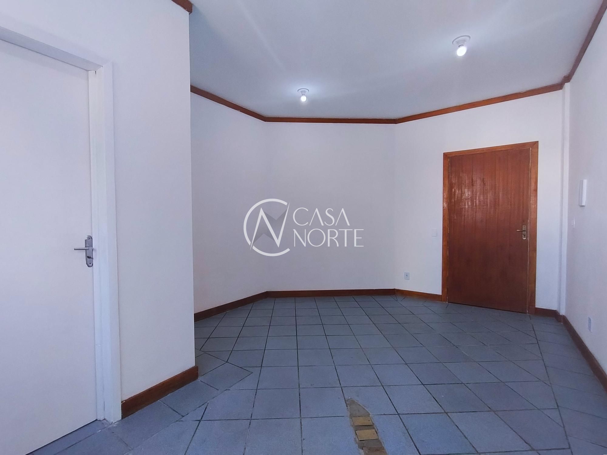 Sala Comercial à venda com 1 quarto, Avenida Assis Brasil no bairro Passo da Areia em Porto Alegre
