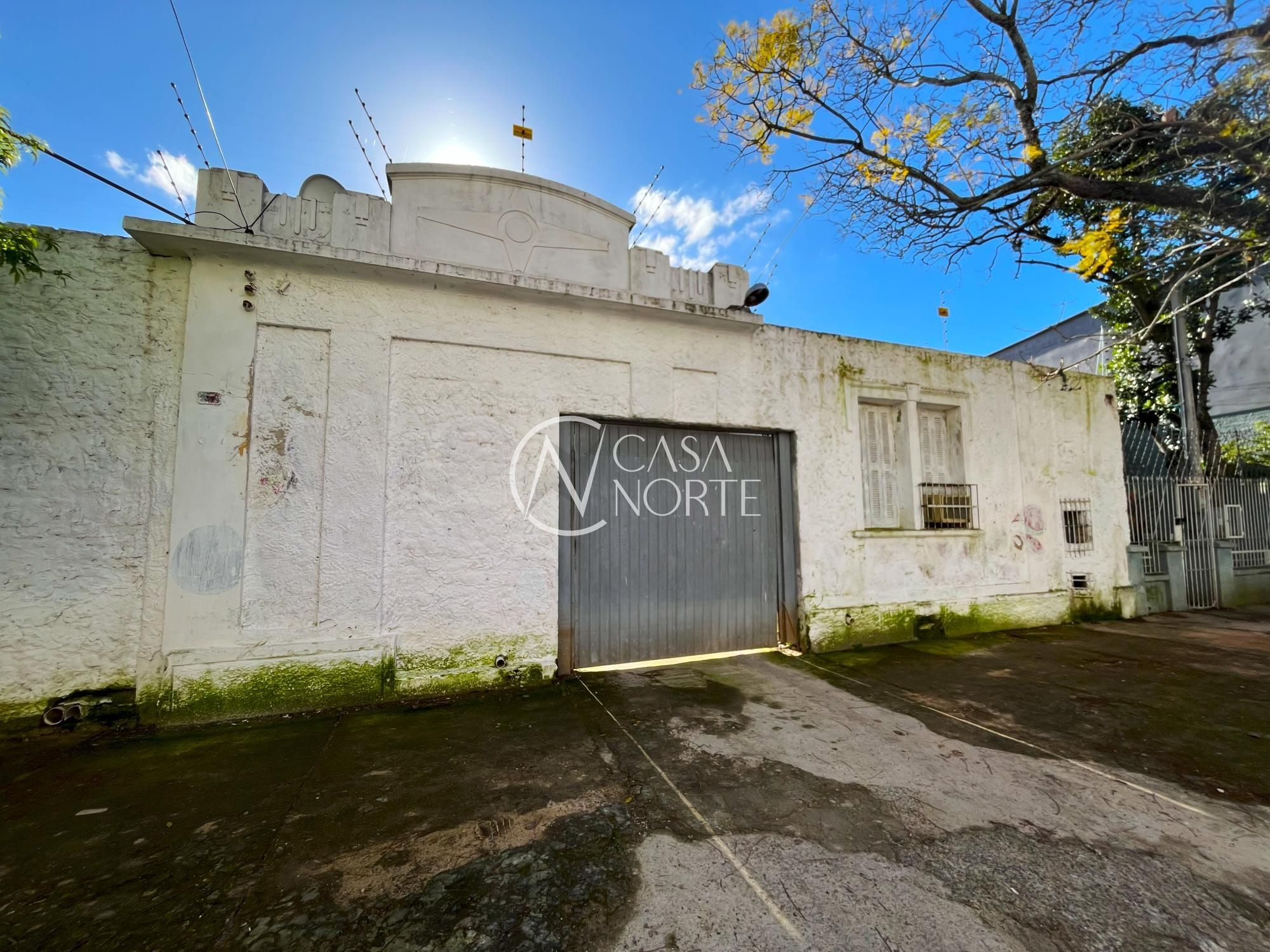 Box à venda , Rua Emancipação no bairro Floresta em Porto Alegre