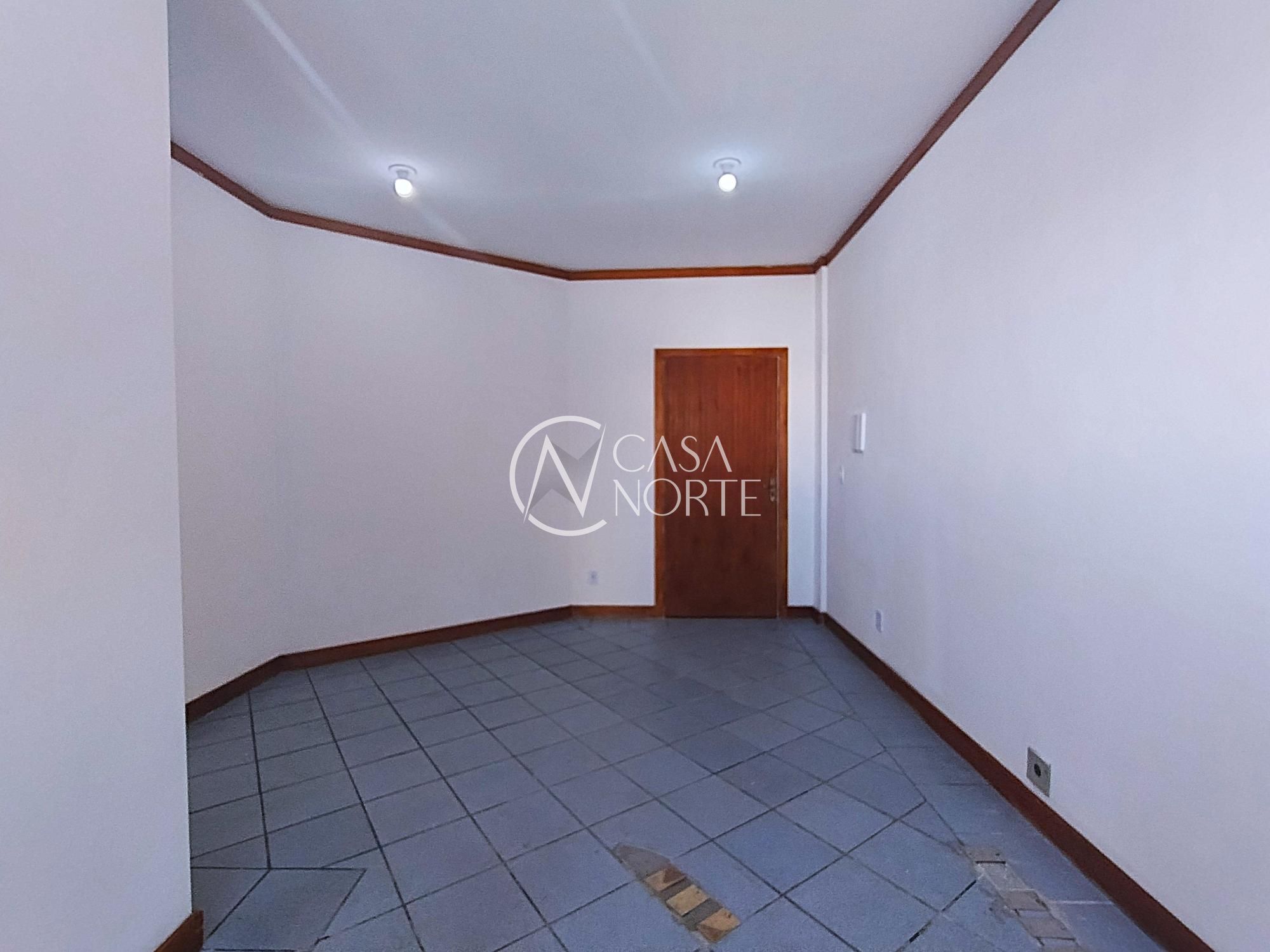 Sala Comercial à venda com 1 quarto, Avenida Assis Brasil no bairro Passo da Areia em Porto Alegre