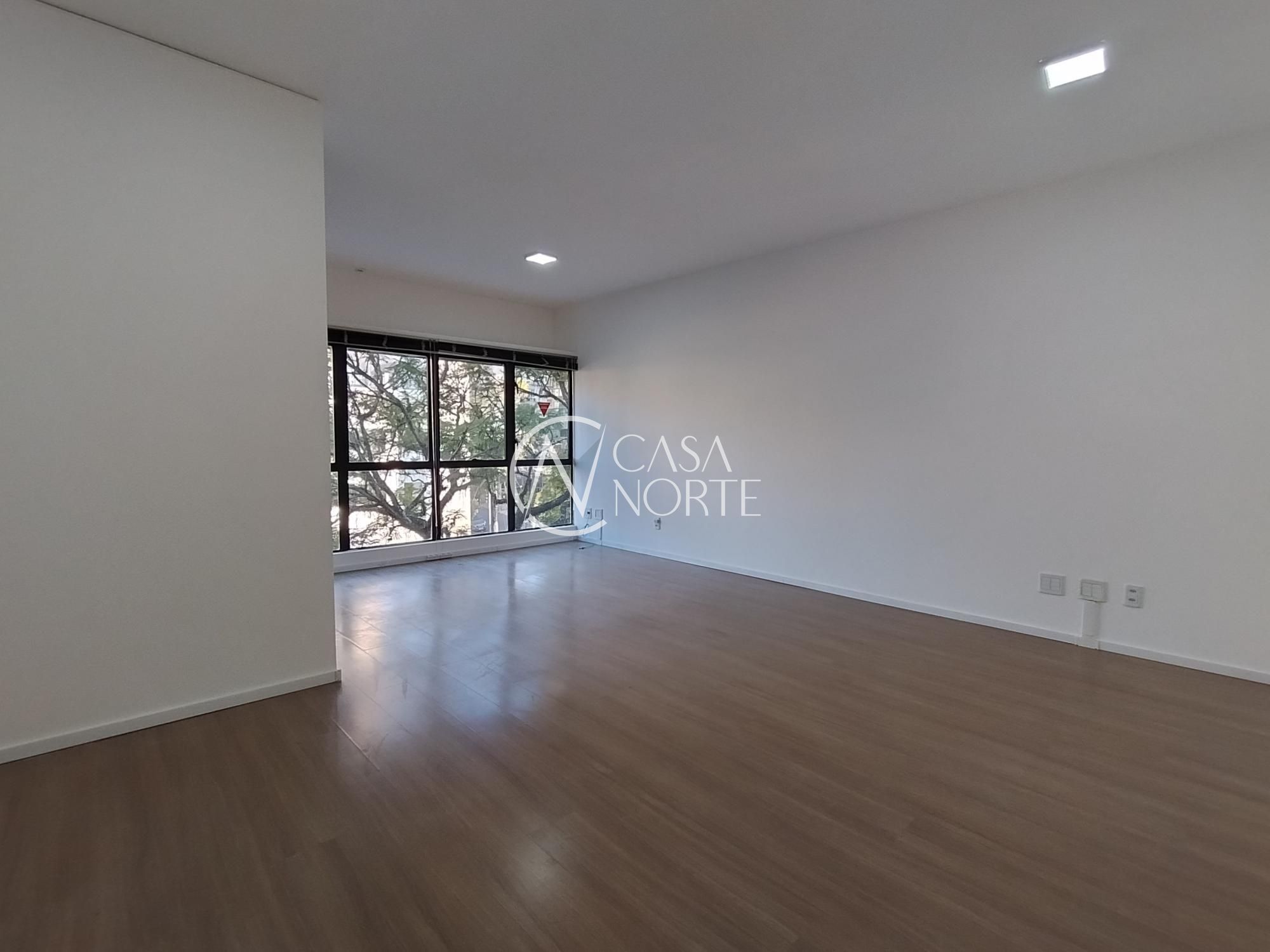 Conjunto Comercial à venda com 1 quarto, 1 vaga, Rua Tenente-Coronel Fabrício Pilar no bairro Mont Serrat em Porto Alegre