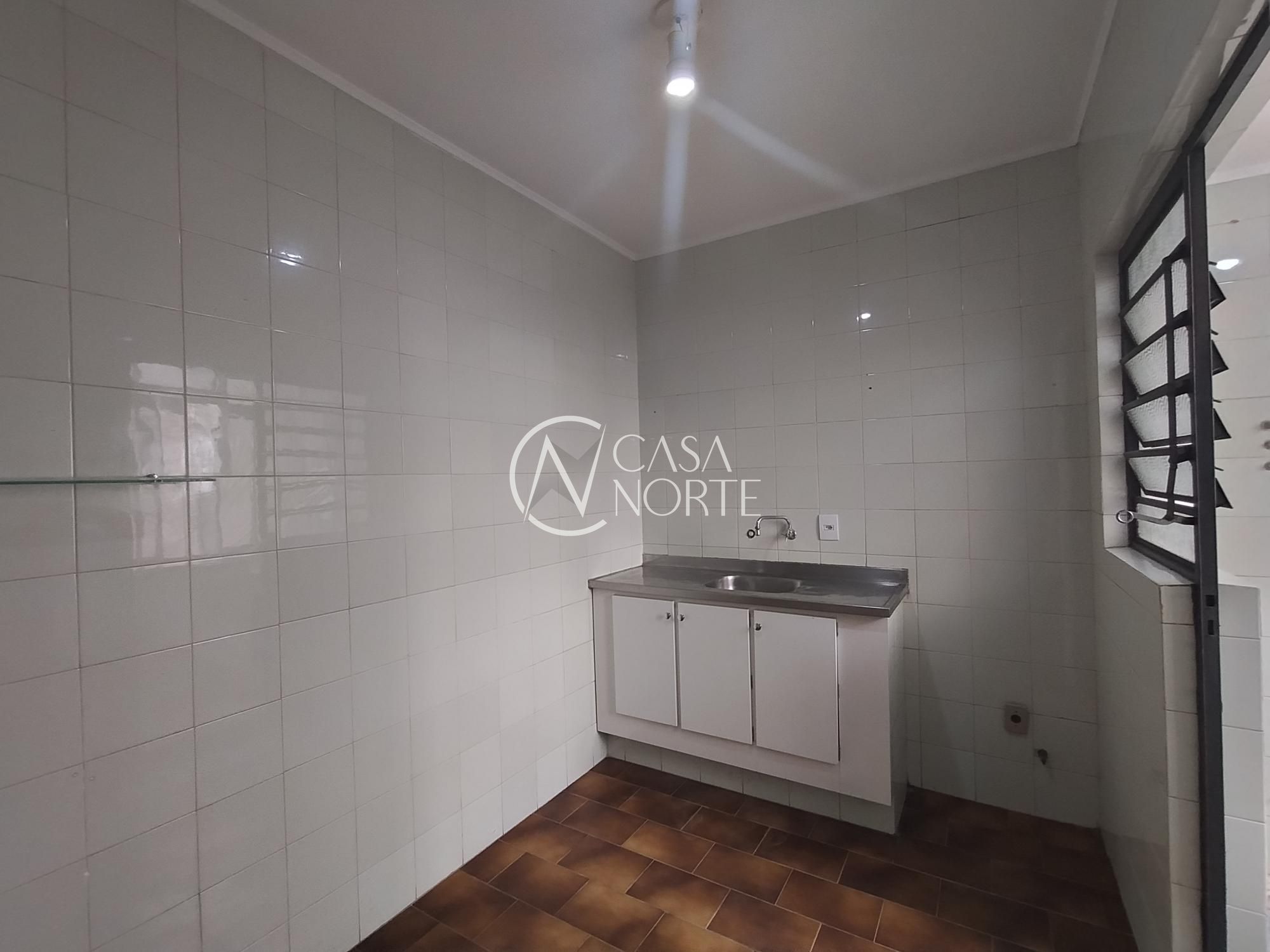 Apartamento à venda com 2 quartos, 70m², Avenida Mariland no bairro São João em Porto Alegre