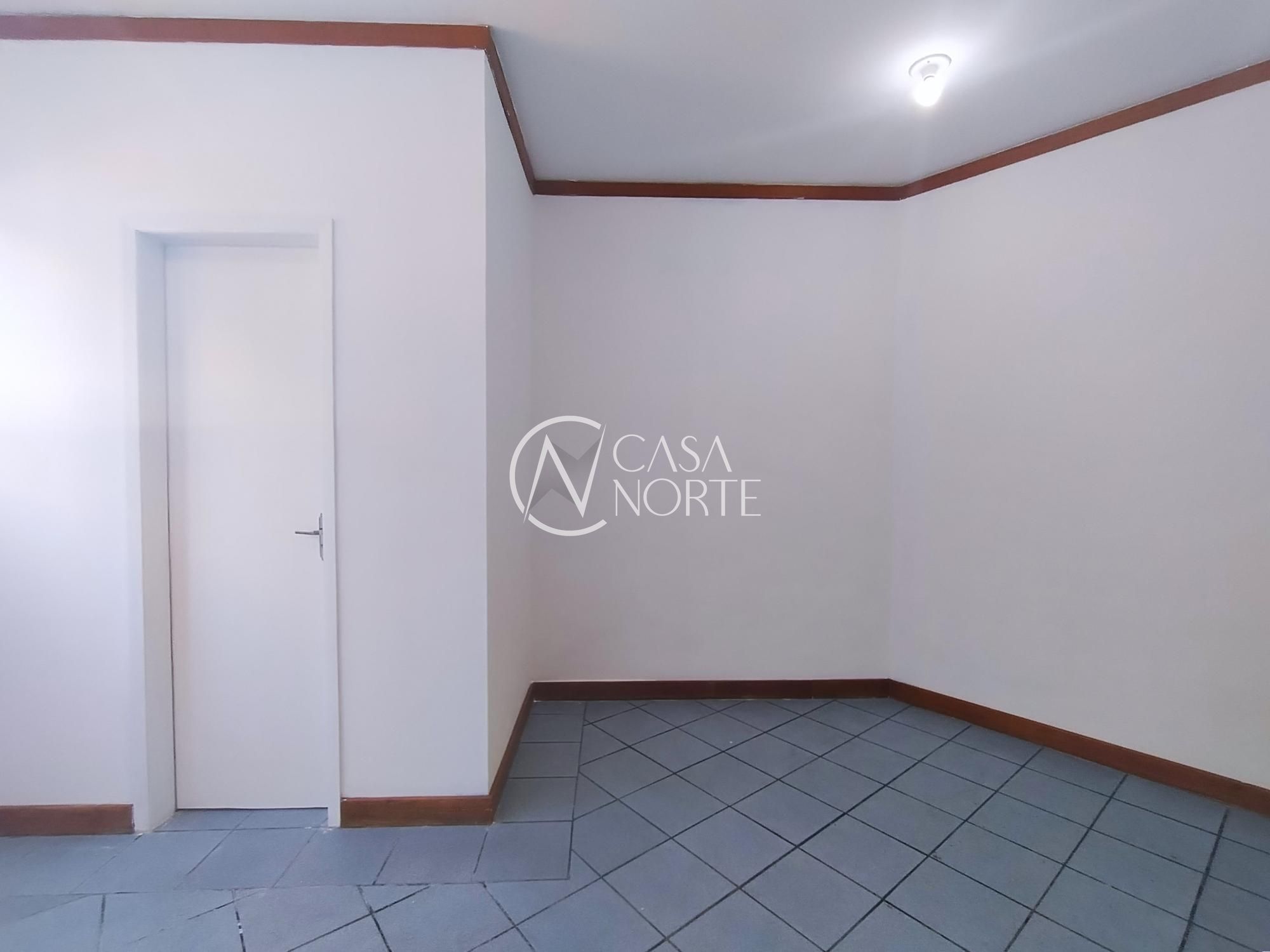 Sala Comercial à venda com 1 quarto, Avenida Assis Brasil no bairro Passo da Areia em Porto Alegre