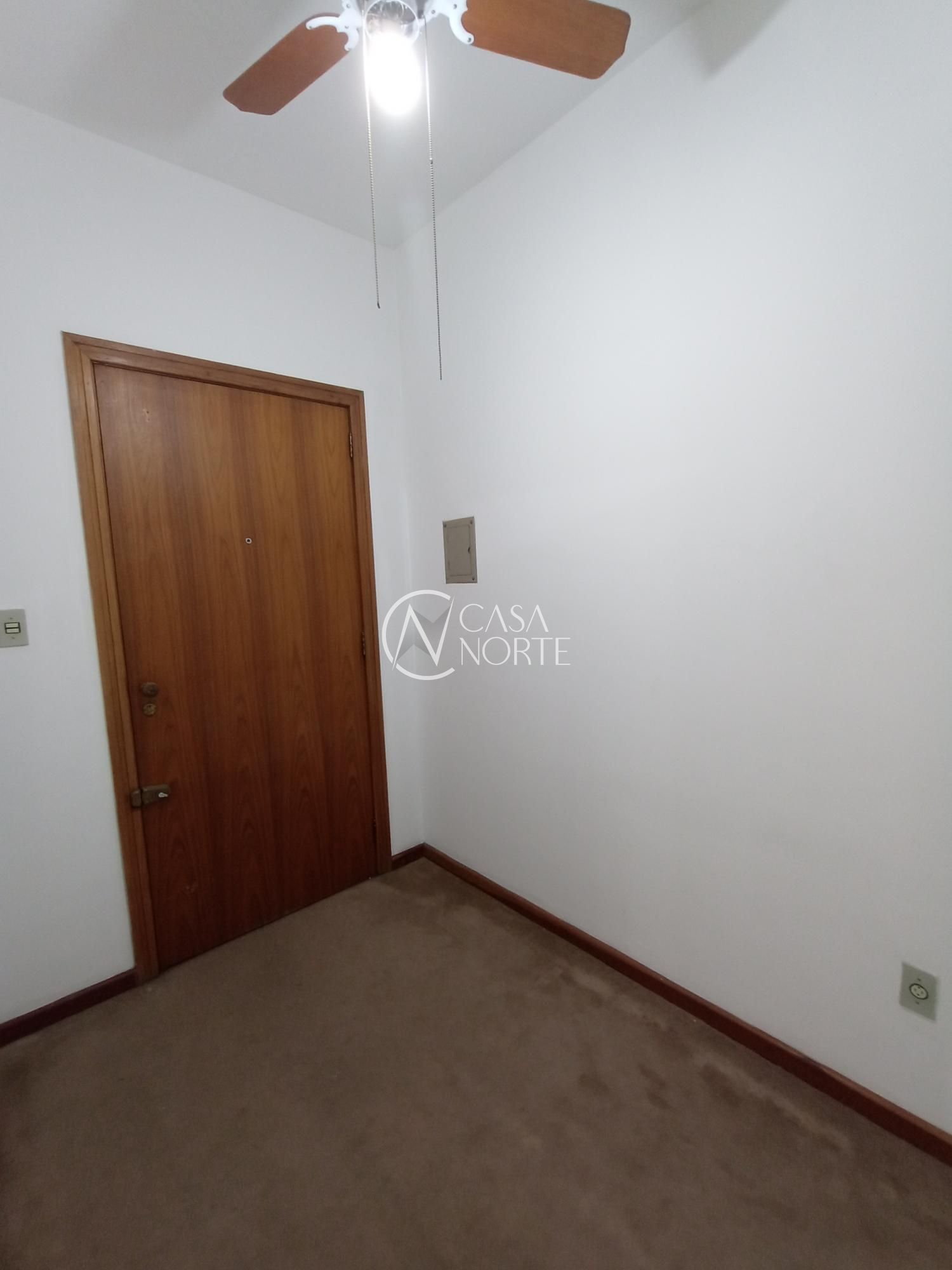 Conjunto Comercial à venda com 1 quarto, 34m², Rua Felipe Camarão no bairro Rio Branco em Porto Alegre