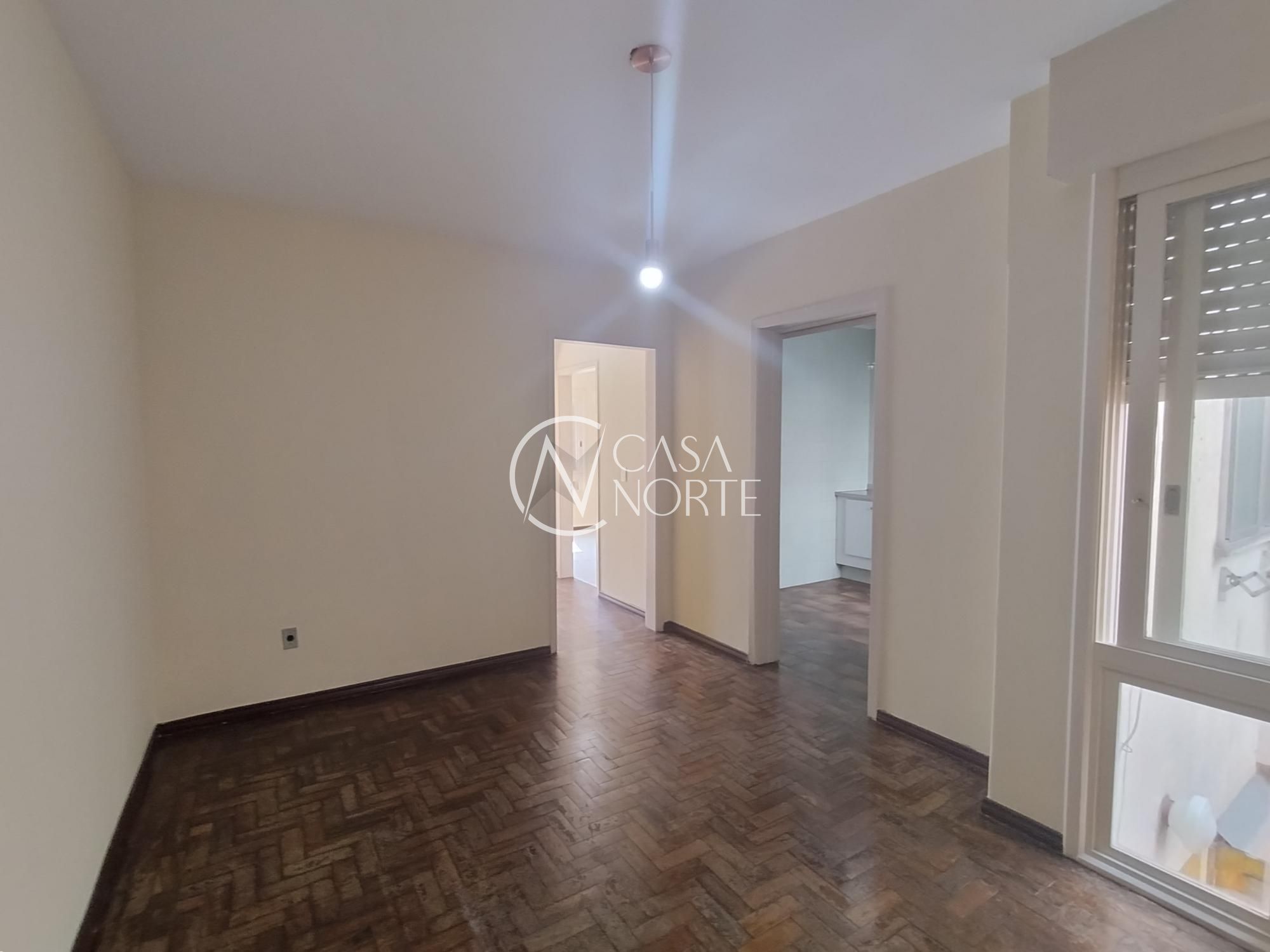 Apartamento à venda com 2 quartos, 70m², Avenida Mariland no bairro São João em Porto Alegre