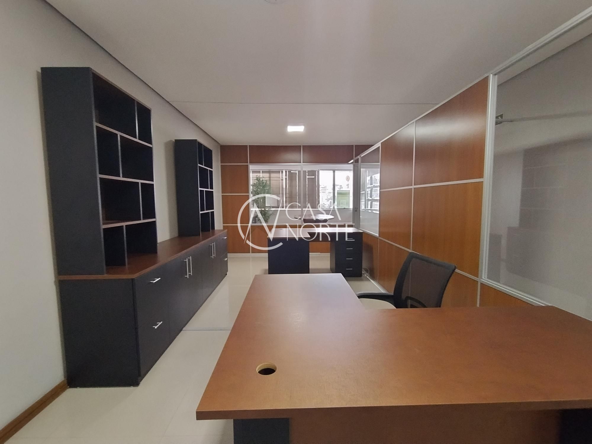 Conjunto Comercial à venda com 3 quartos, 66m², 1 vaga, Rua Tenente-Coronel Fabrício Pilar no bairro Mont Serrat em Porto Alegre