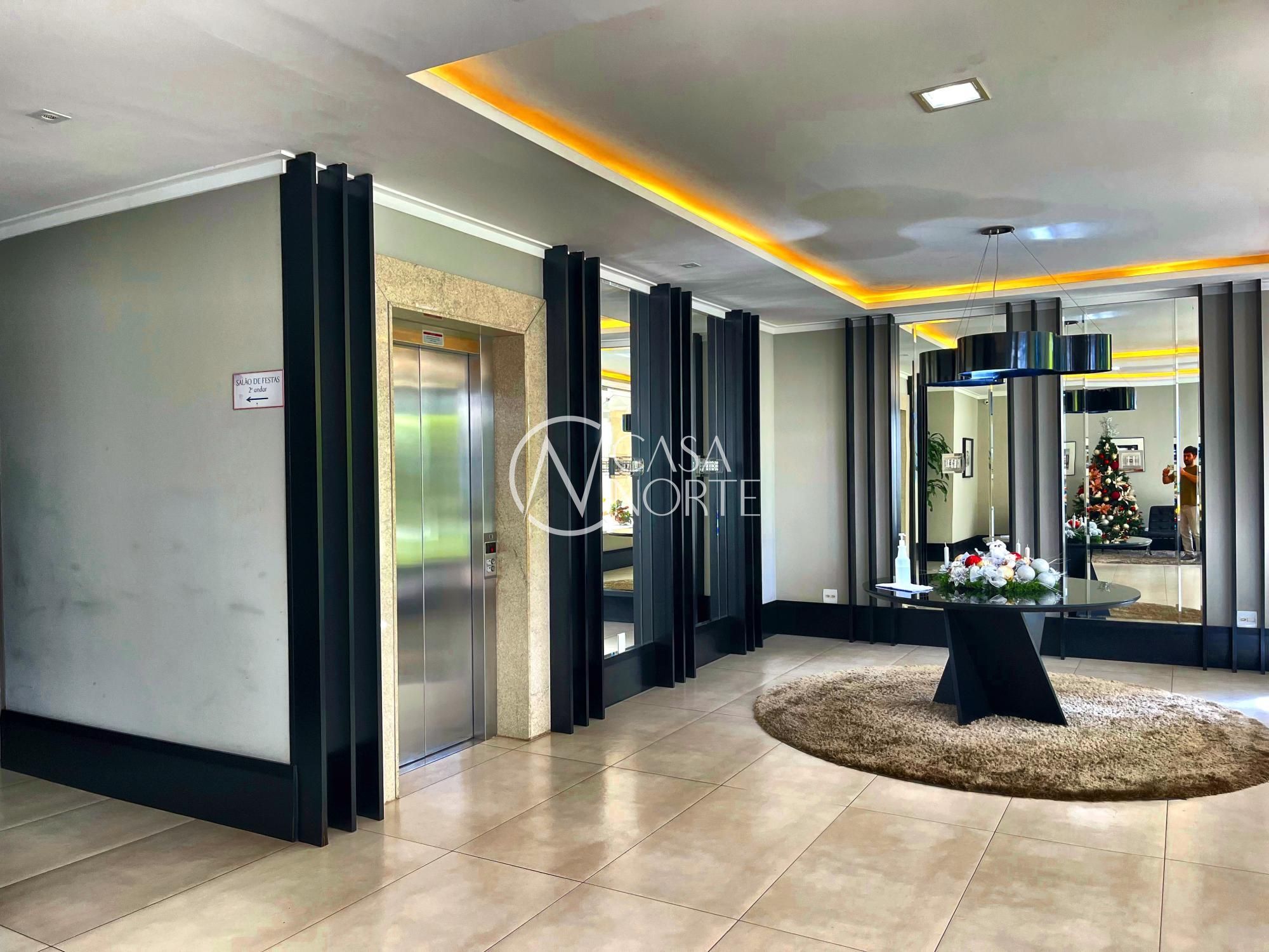 Apartamento à venda com 3 quartos, 105m², 1 suíte, 2 vagas, Avenida Luiz Manoel Gonzaga no bairro Três Figueiras em Porto Alegre