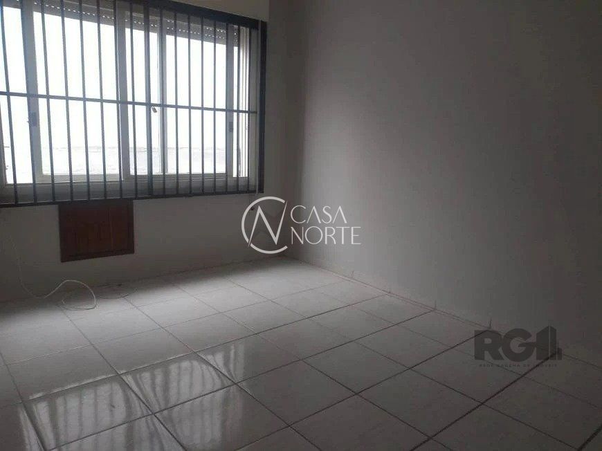 Apartamento à venda com 3 quartos, 90m², 1 suíte, 2 vagas, Rua General Couto de Magalhaes no bairro São João em Porto Alegre