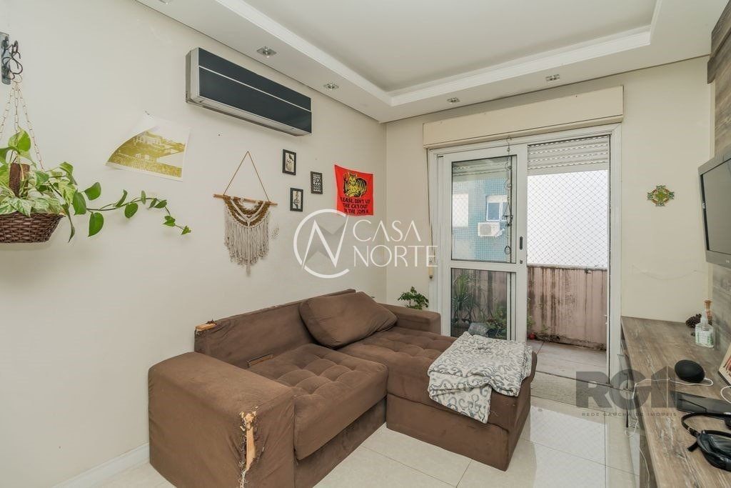 Cobertura à venda com 2 quartos, 101m², 1 vaga, Rua Roque Calage no bairro Passo da Areia em Porto Alegre