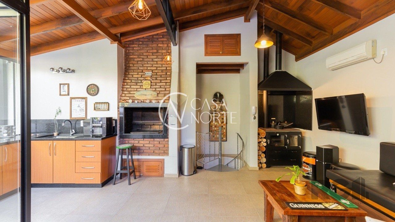 Cobertura à venda com 1 quarto, 121m², 1 suíte, 2 vagas, Rua Marquês do Pombal no bairro Moinhos de Vento em Porto Alegre