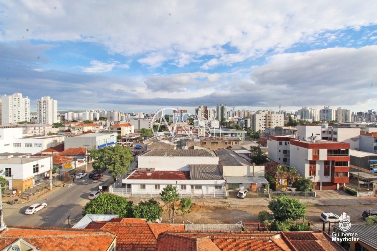 Cobertura à venda com 3 quartos, 164m², 1 suíte, 2 vagas, Rua Brito Peixoto no bairro Passo da Areia em Porto Alegre