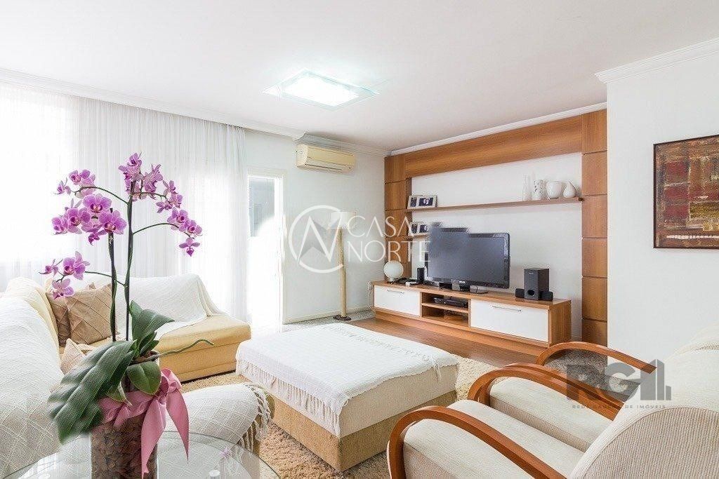 Casa à venda com 5 quartos, 540m², 4 suítes, 4 vagas, Rua Matias José Bins no bairro Três Figueiras em Porto Alegre