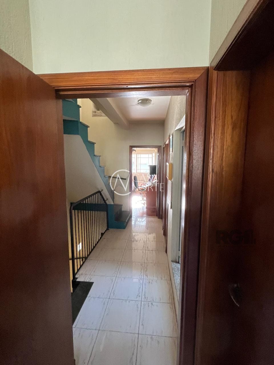 Casa à venda com 5 quartos, 286m², 2 vagas, Rua Alberto Torres no bairro Cidade Baixa em Porto Alegre