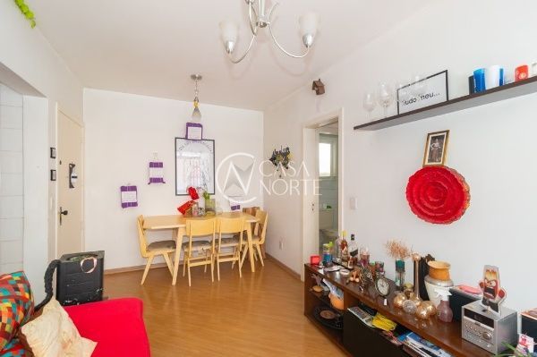 Apartamento à venda com 2 quartos, 84m², 1 vaga, Rua Guilherme Schell no bairro Santo Antônio em Porto Alegre