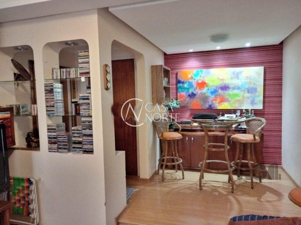 Apartamento à venda com 2 quartos, 80m², 1 vaga, Rua Carlos Trein Filho no bairro Auxiliadora em Porto Alegre