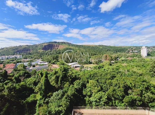 Apartamento à venda com 2 quartos, 52m², 1 suíte, 1 vaga, Rua Carlos Reverbel no bairro Jardim Carvalho em Porto Alegre