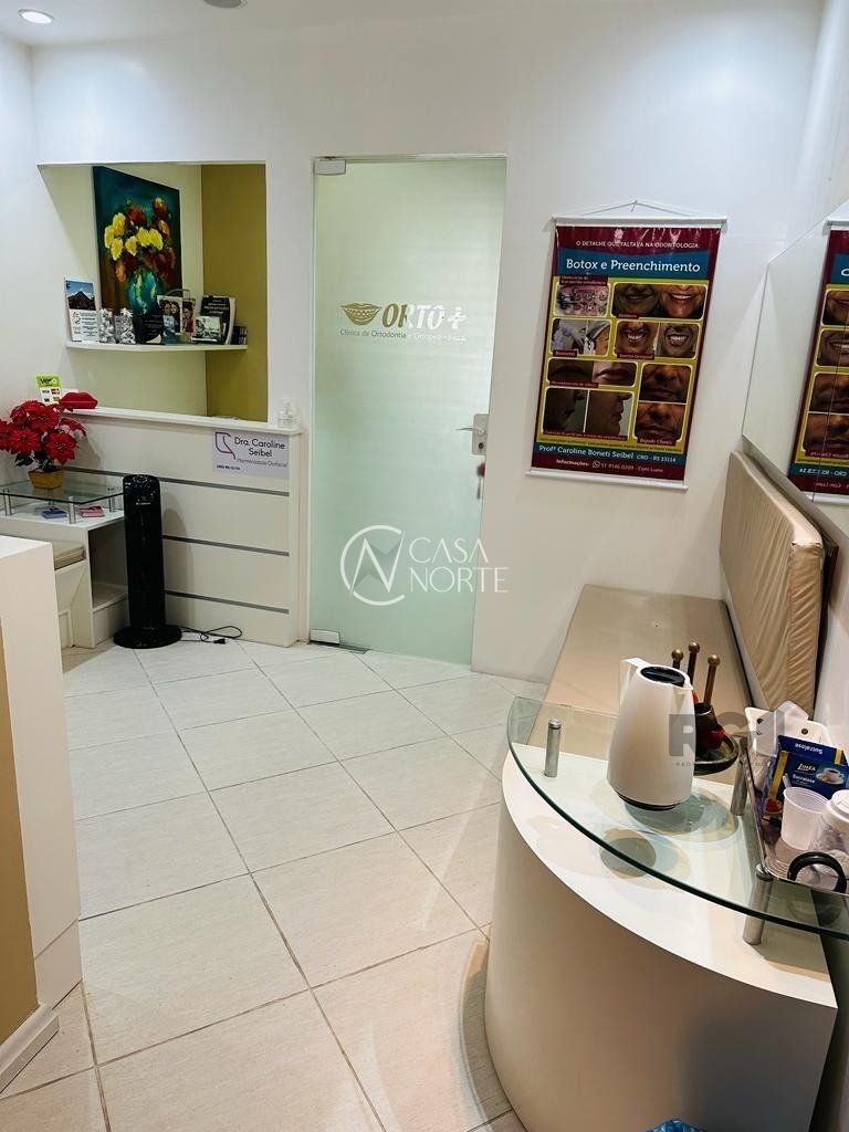 Sala Comercial à venda , 32m², Rua Itapeva no bairro Passo da Areia em Porto Alegre