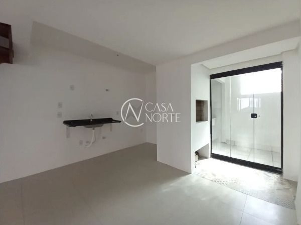 Casa de Condomínio à venda com 3 quartos, 131m², 1 suíte, 2 vagas, Rua Landel de Moura no bairro Tristeza em Porto Alegre