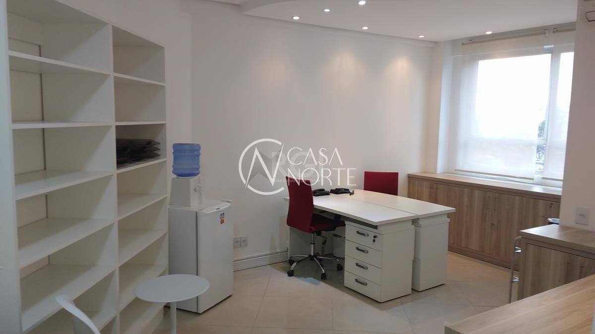Sala Comercial à venda , 24m², Avenida Assis Brasil no bairro Passo da Areia em Porto Alegre