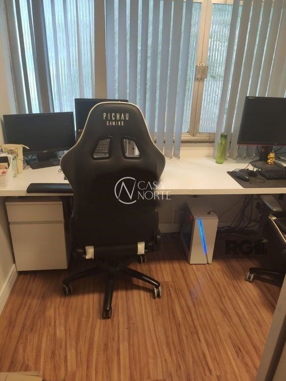 Apartamento à venda com 2 quartos, 49m², Rua Antônio Joaquim Mesquita no bairro Passo da Areia em Porto Alegre