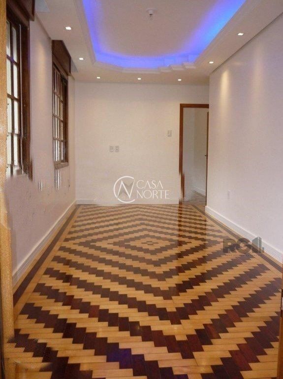 Apartamento à venda com 2 quartos, 67m², Avenida Andarai no bairro Passo da Areia em Porto Alegre