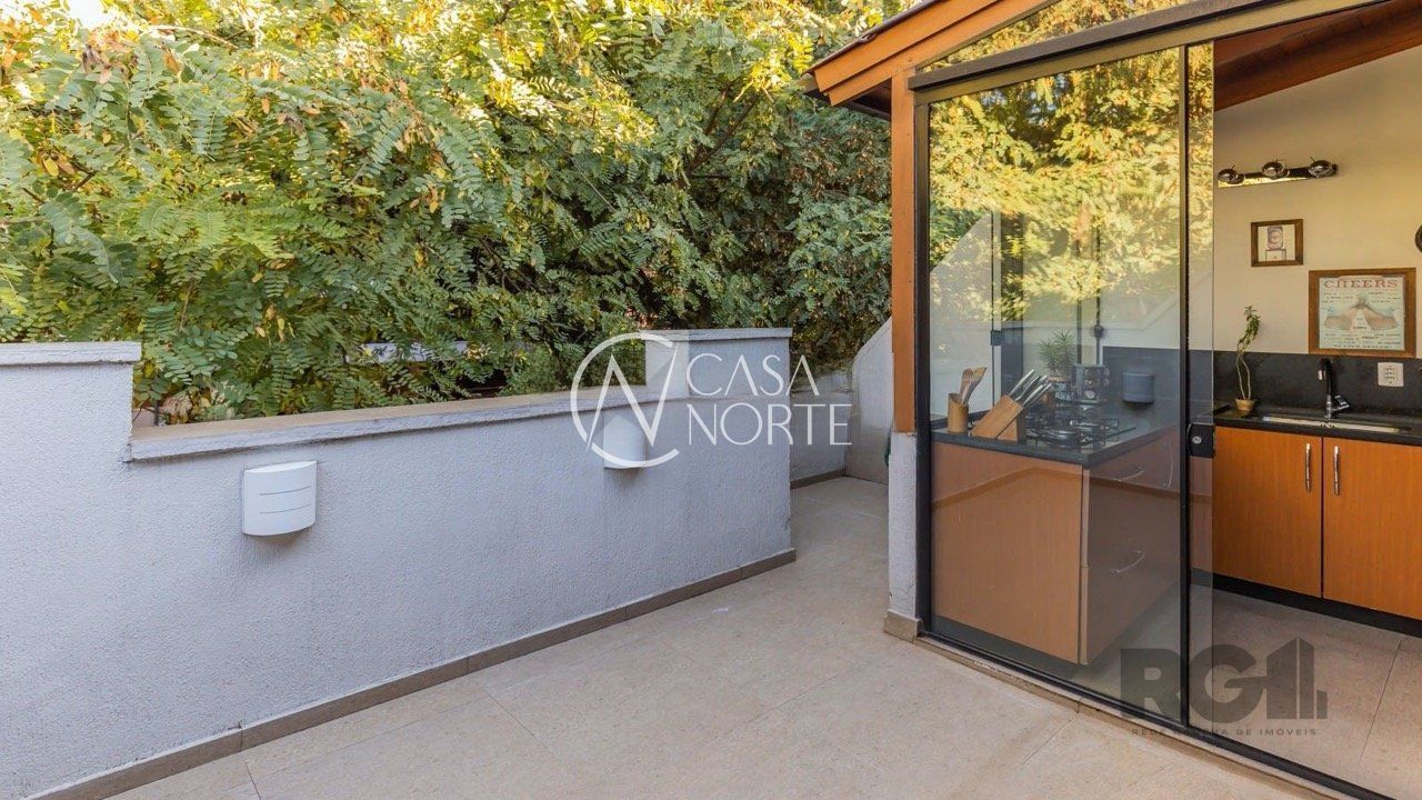 Cobertura à venda com 1 quarto, 121m², 1 suíte, 2 vagas, Rua Marquês do Pombal no bairro Moinhos de Vento em Porto Alegre