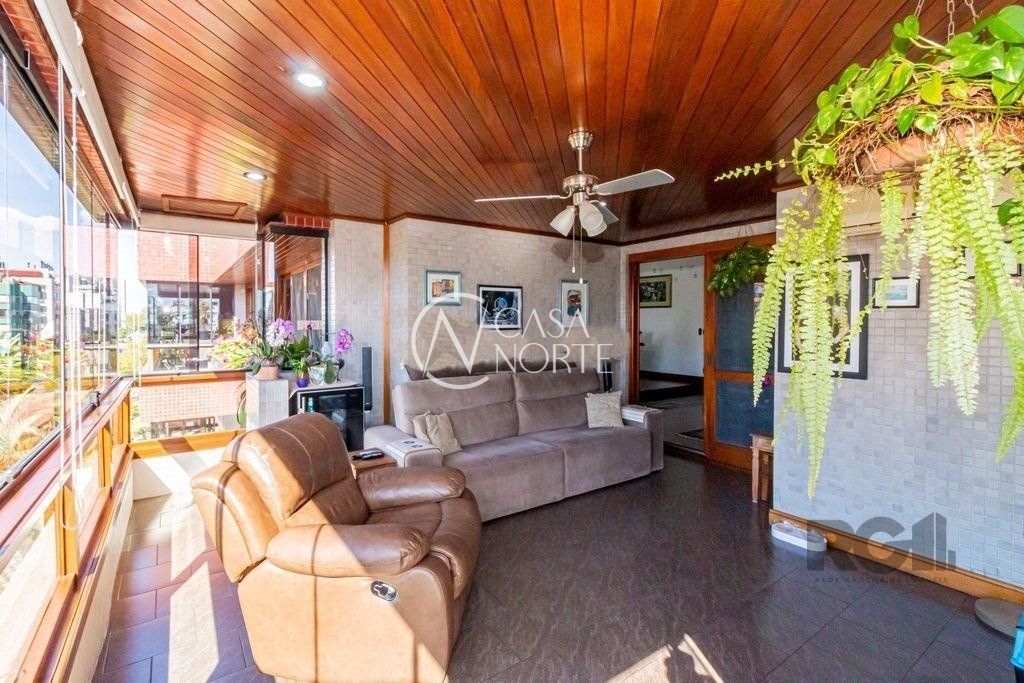 Cobertura à venda com 4 quartos, 396m², 2 suítes, 3 vagas, Rua Guadalupe no bairro Jardim Lindóia em Porto Alegre