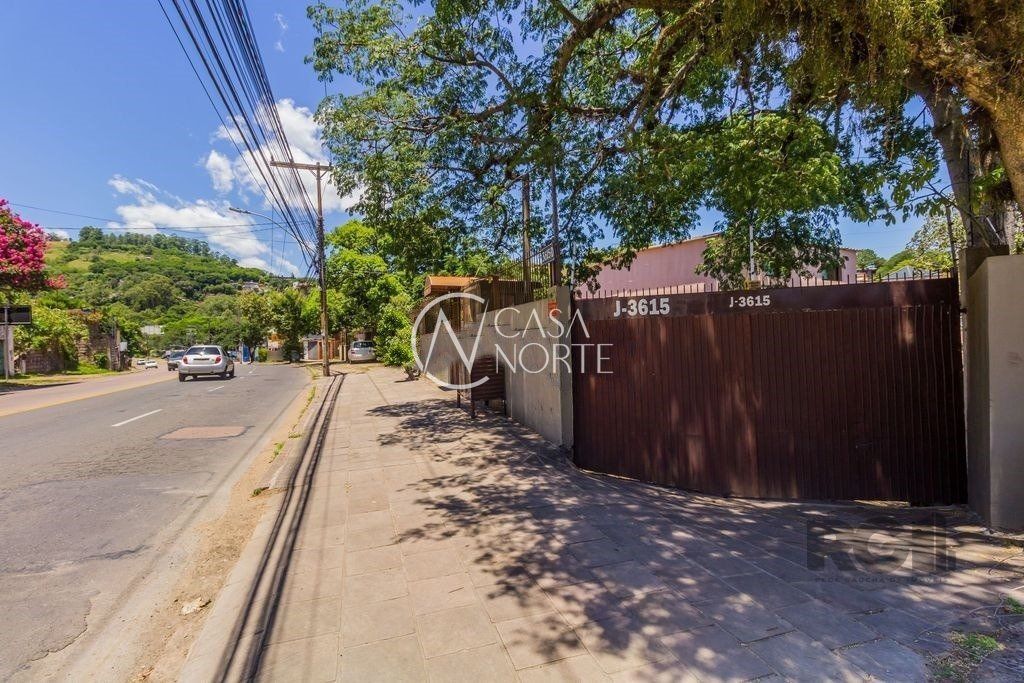 Casa à venda com 4 quartos, 1278m², 8 vagas, Avenida Professor Oscar Pereira no bairro Glória em Porto Alegre