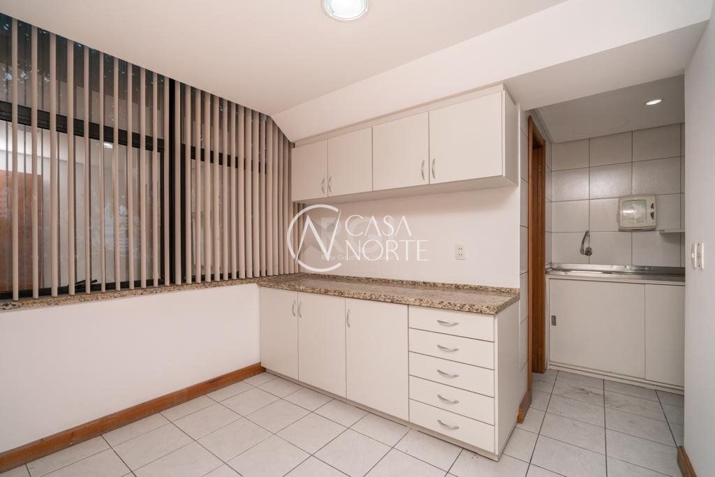 Sala Comercial à venda , 161m², Avenida Carlos Gomes no bairro Auxiliadora em Porto Alegre