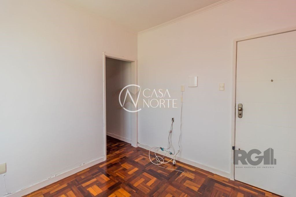 Apartamento à venda com 1 quarto, 33m², Avenida Cairu no bairro Navegantes em Porto Alegre