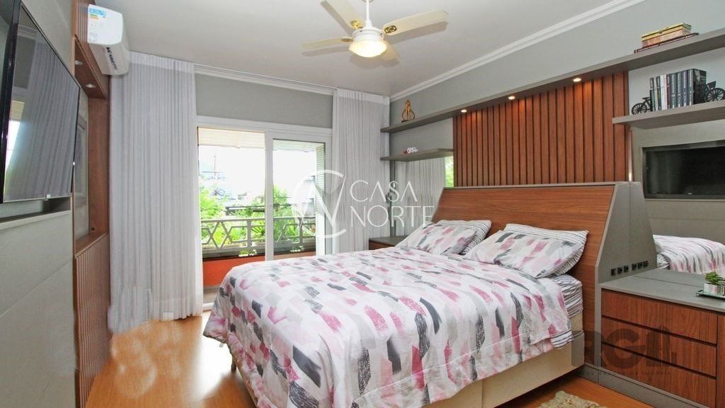 Casa à venda com 3 quartos, 210m², 1 suíte, 2 vagas, Avenida Ecoville no bairro Sarandi em Porto Alegre