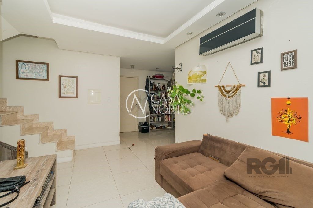 Cobertura à venda com 2 quartos, 101m², 1 vaga, Rua Roque Calage no bairro Passo da Areia em Porto Alegre