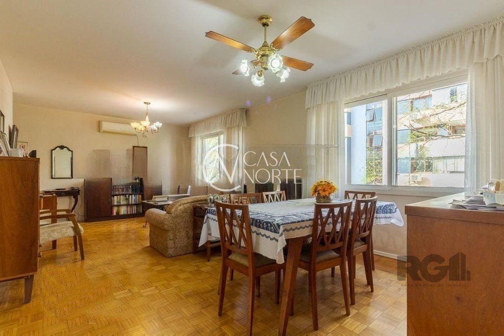 Apartamento à venda com 3 quartos, 118m², 1 suíte, 1 vaga, Avenida Pirapó no bairro Petrópolis em Porto Alegre