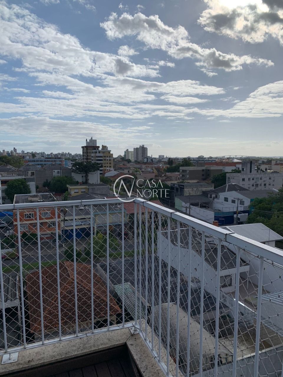 Cobertura à venda com 3 quartos, 148m², 1 suíte, 1 vaga, Rua Brito Peixoto no bairro Passo da Areia em Porto Alegre