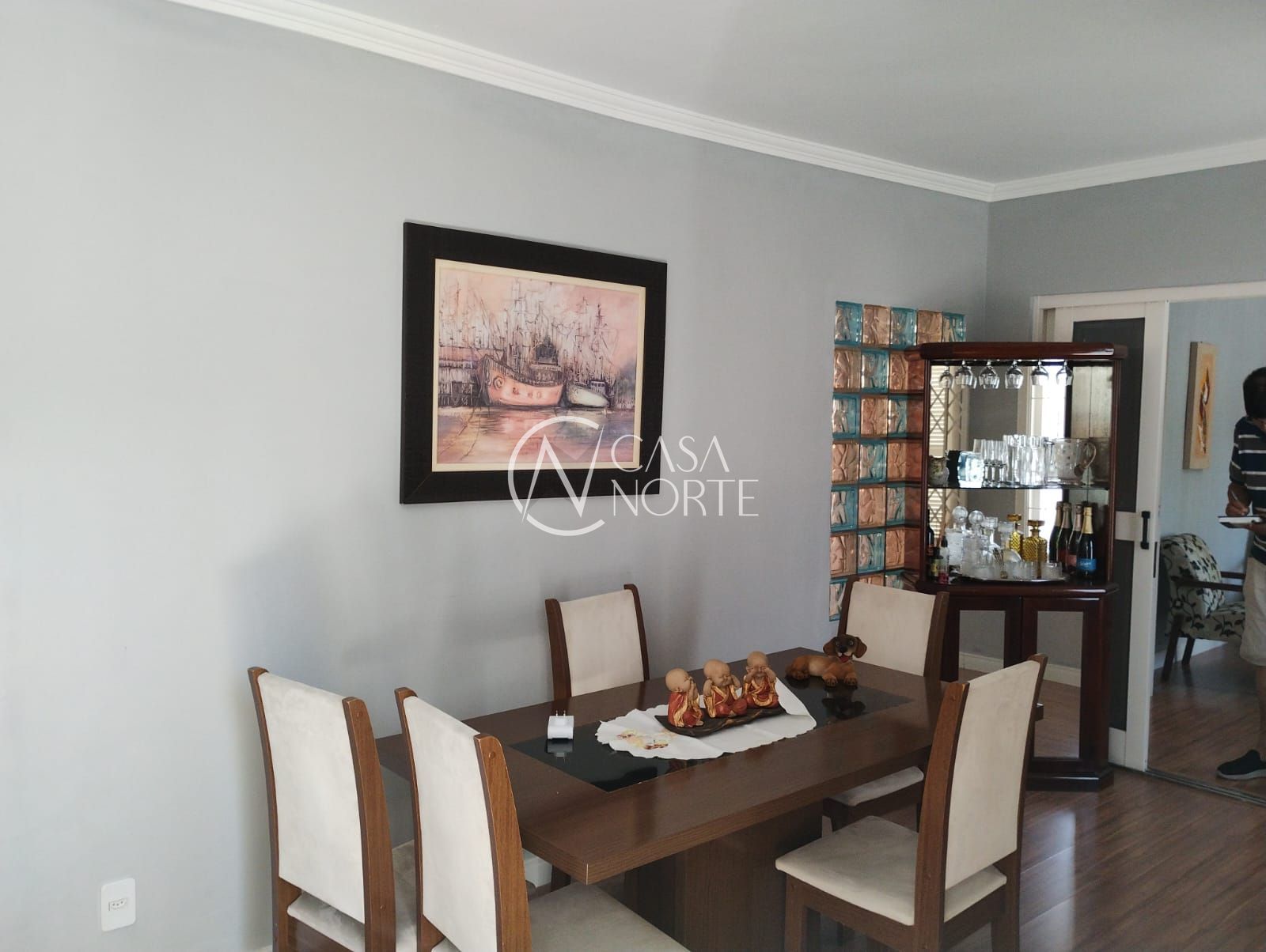 Casa à venda com 3 quartos, 161m², 1 suíte, 2 vagas, Octaciolio J Dias no bairro Passo das Pedras em Porto Alegre