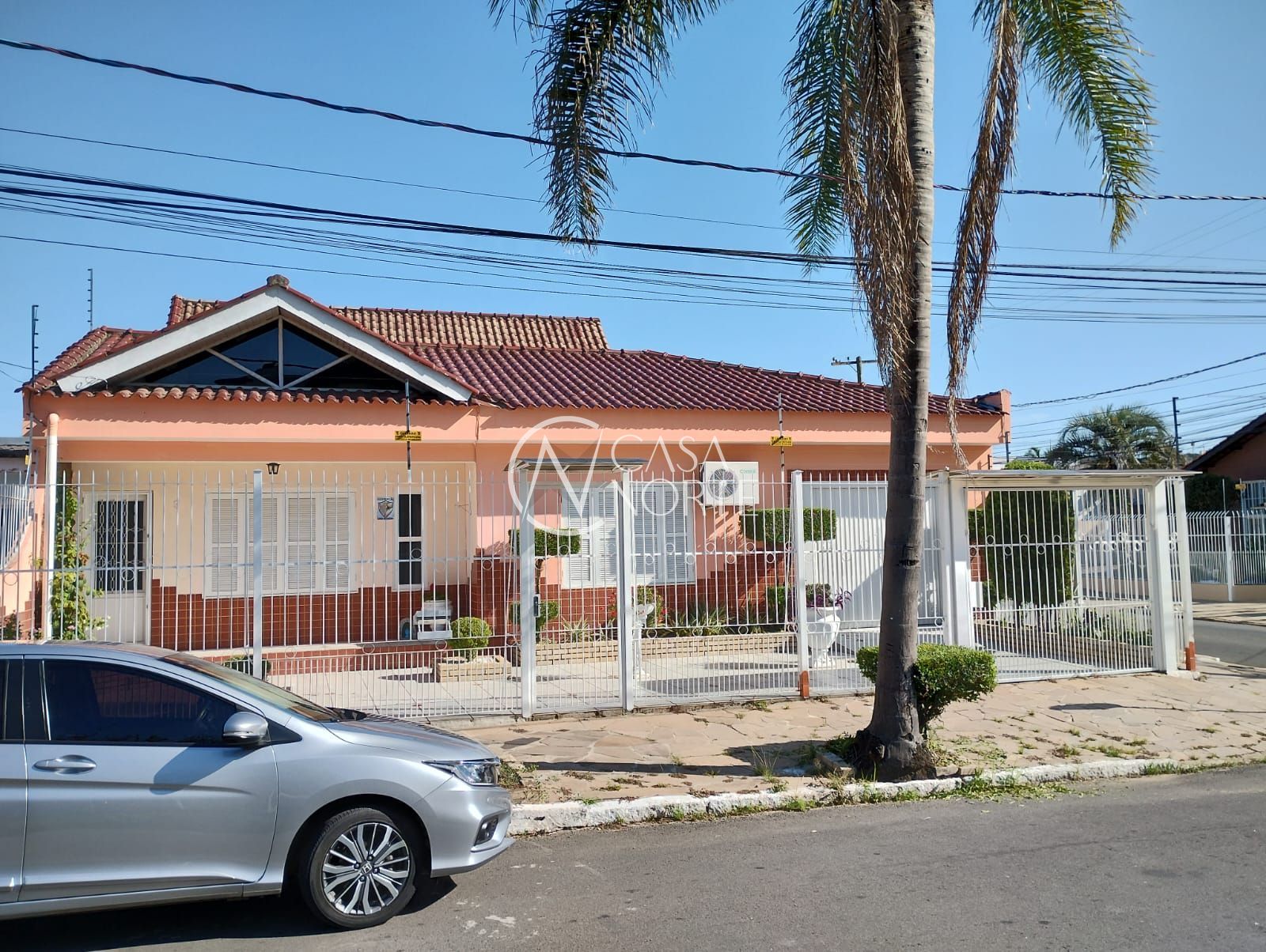Casa à venda com 3 quartos, 161m², 1 suíte, 2 vagas, Octaciolio J Dias no bairro Passo das Pedras em Porto Alegre