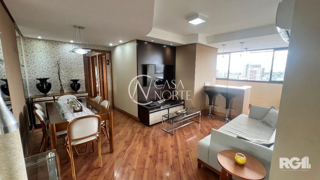 Apartamento à venda com 3 quartos, 80m², 1 suíte, 2 vagas, Rua Roque Calage no bairro Passo da Areia em Porto Alegre