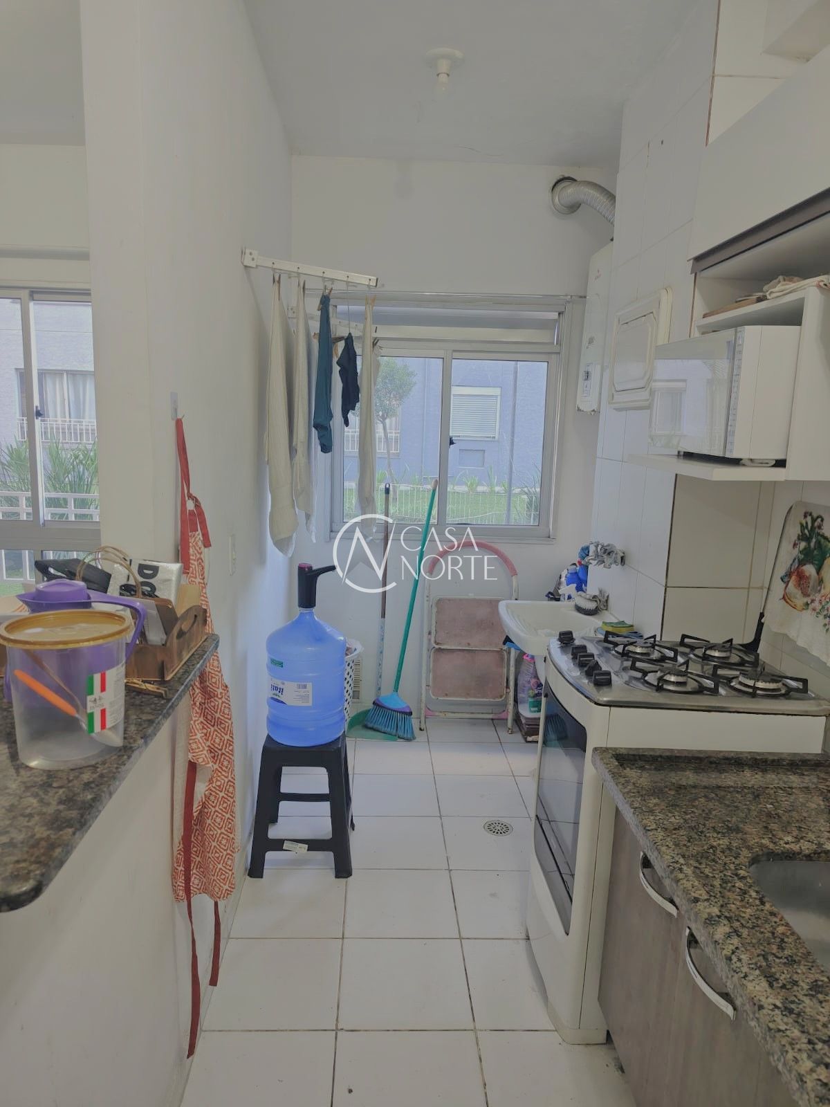 Apartamento à venda com 2 quartos, 48m², 1 vaga, Avenida Cascais no bairro Passo das Pedras em Porto Alegre