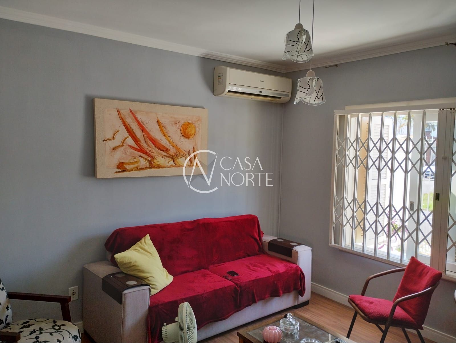 Casa à venda com 3 quartos, 161m², 1 suíte, 2 vagas, Octaciolio J Dias no bairro Passo das Pedras em Porto Alegre